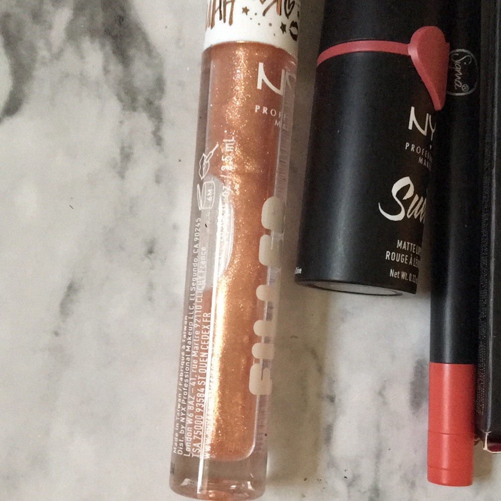 lip set - Picture 5 of 5